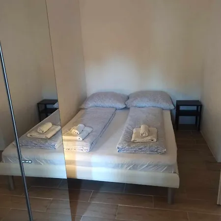 Barackvirag Balatongyörök