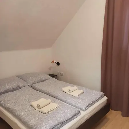 Barackvirág Balatongyörök