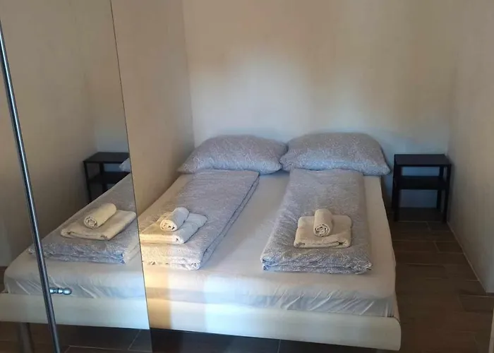 Barackvirag Balatongyörök