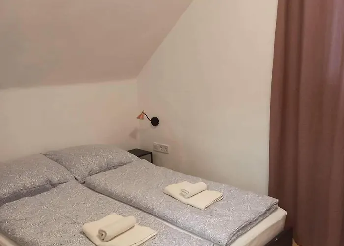 Barackvirag Balatongyörök